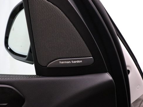 Used 2026 BMW X5 M60i image 13