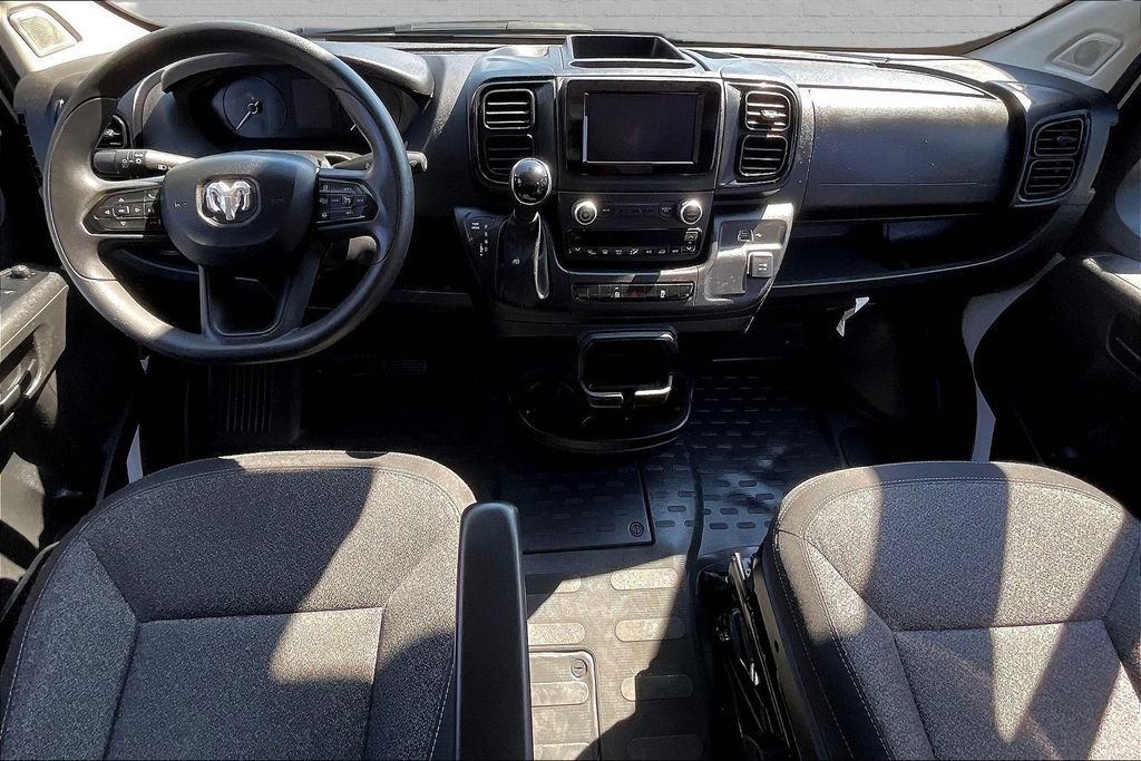 Used 2025 RAM ProMaster 2500 w/ Convenience Group FWD image 7