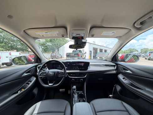 Used 2024 Buick Encore GX Sport Touring FWD image 26