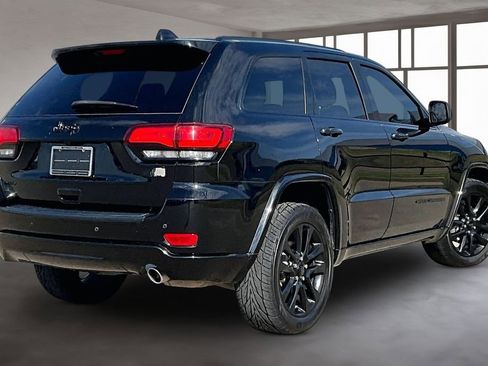 Used 2020 Jeep Grand Cherokee Altitude AWD/4WD image 2