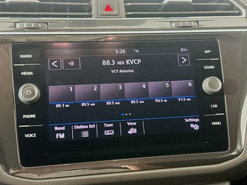 Used 2019 Volkswagen Tiguan SE image 21