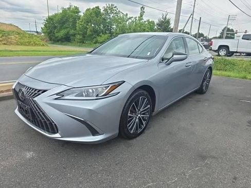 Used 2023 Lexus ES 350 w/ Premium Package FWD image 4