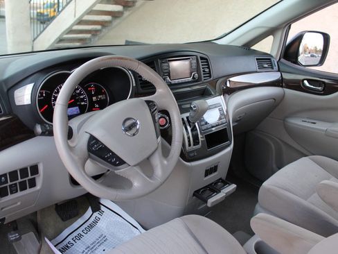 Used 2015 Nissan Quest SV image 19
