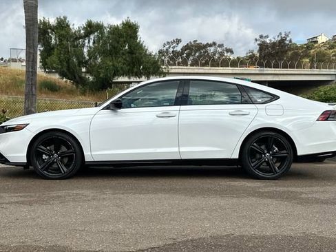Certified 2023 Honda Accord Sport image 9