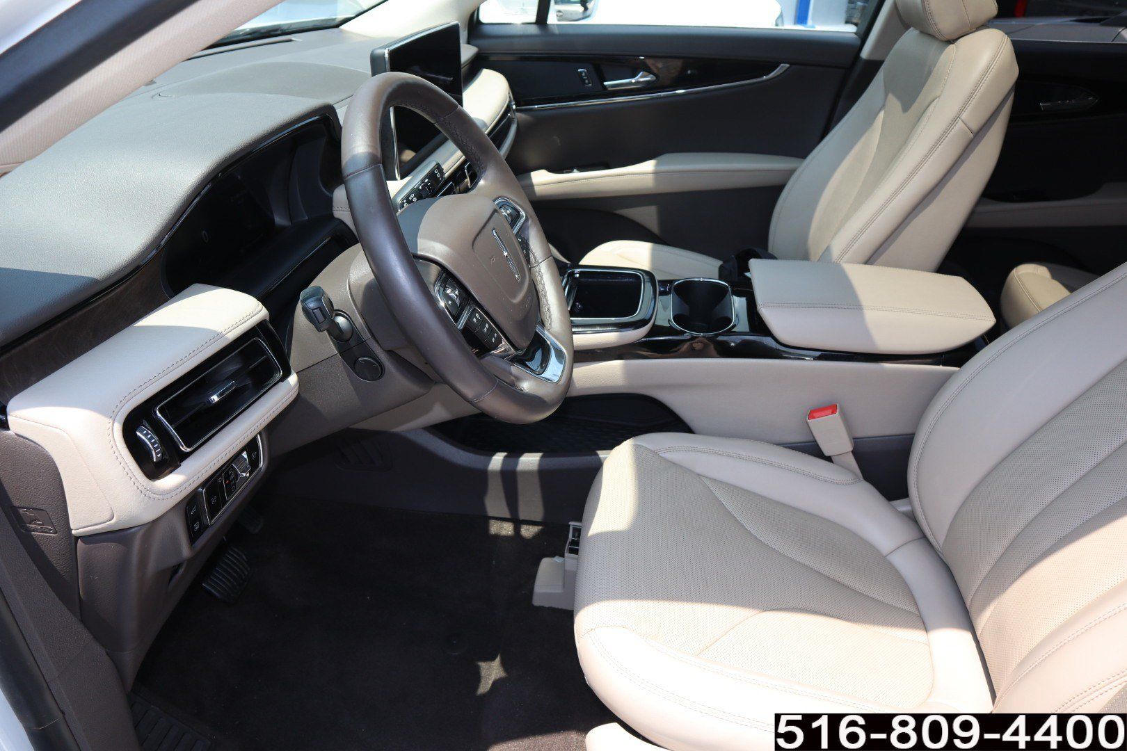 Used 2023 Lincoln Nautilus Reserve AWD/4WD image 12