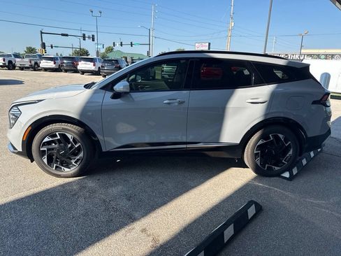 Used 2023 Kia Sportage SX FWD image 3