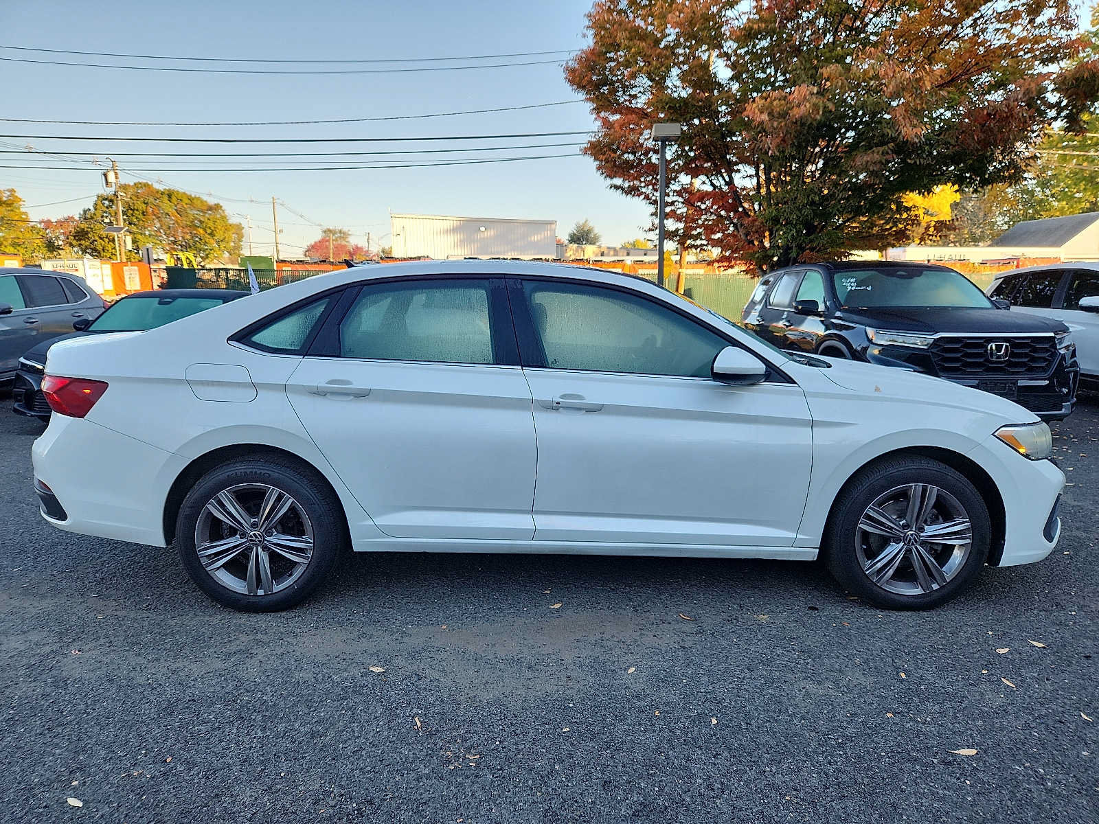 Used 2023 Volkswagen Jetta SE FWD image 7