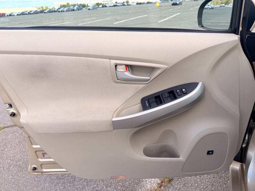 Used 2010 Toyota Prius Three FWD image 17