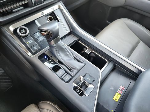 Used 2024 Lexus GX 550 w/ Accessory Package (Z1) AWD/4WD image 26