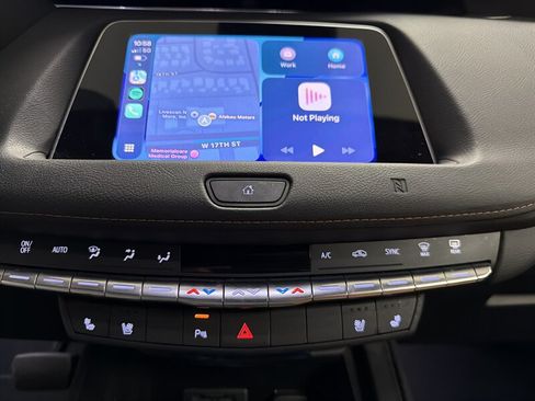 Used 2021 Cadillac XT4 Premium Luxury FWD image 27