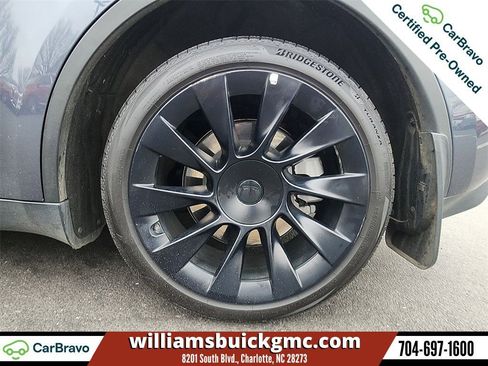 Used 2023 Tesla Model Y Long Range image 31