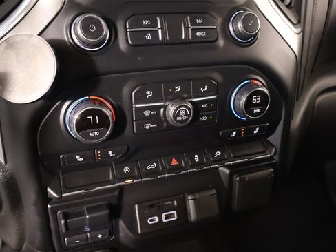 Used 2020 Chevrolet Silverado 1500 LT w/ Texas Edition AWD/4WD image 7
