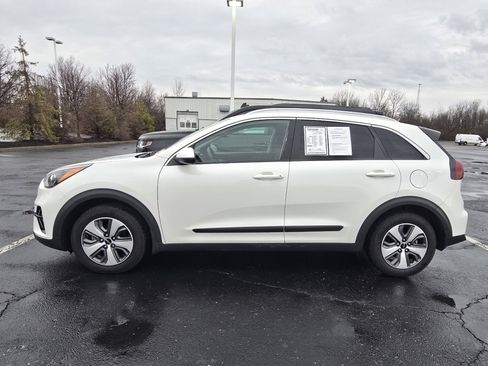 Used 2022 Kia Niro LX image 4