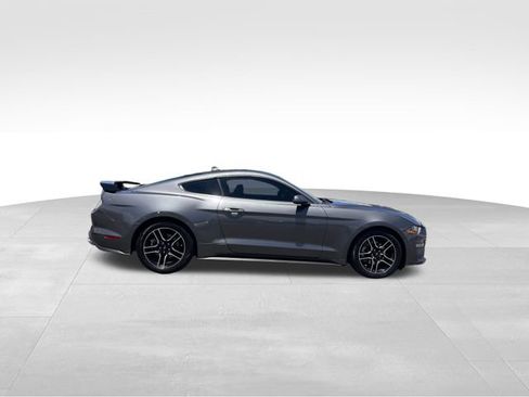 Used 2022 Ford Mustang Premium RWD image 6
