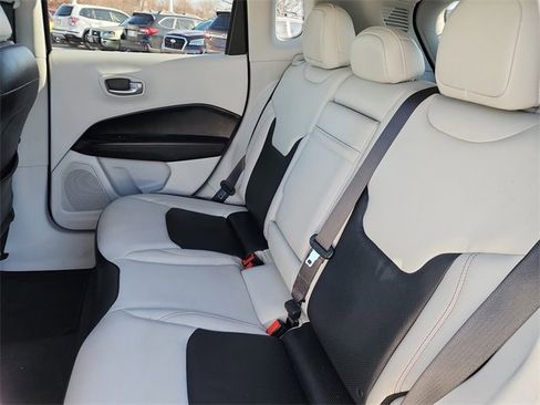 Used 2018 Jeep Compass Limited w/ Navigation Group image 16