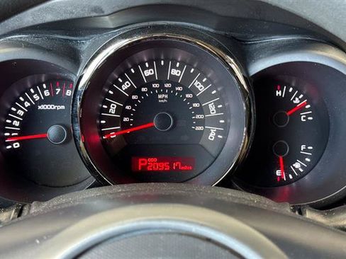 Used 2011 Kia Soul + w/ Audio Pkg FWD image 25