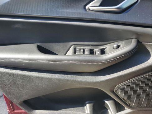 Certified 2025 Jeep Grand Cherokee Altitude image 16