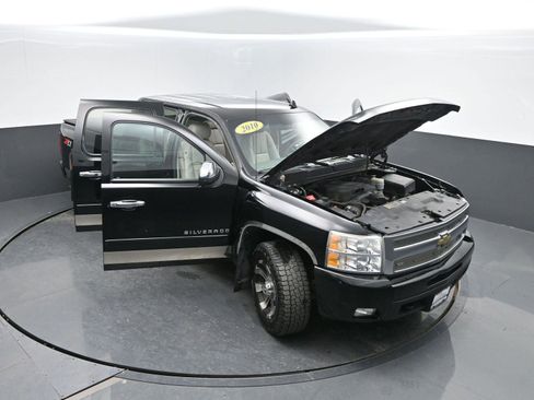 Used 2010 Chevrolet Silverado 1500 LTZ w/ Convenience Package image 41