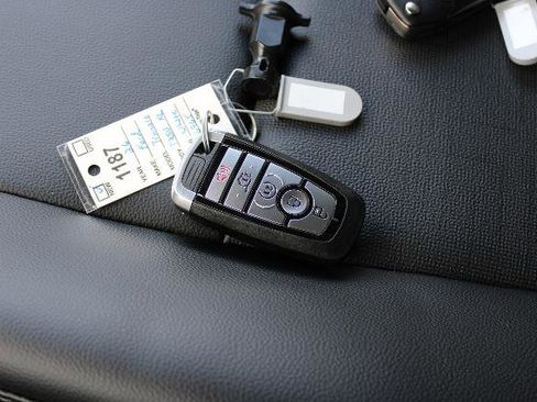 New 2026 Ford Transit 250 148 Medium Roof w/ Load Area Protection Package image 22