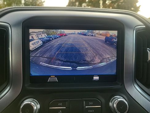 Used 2020 GMC Sierra 1500 SLE w/ SLE Value Package image 16