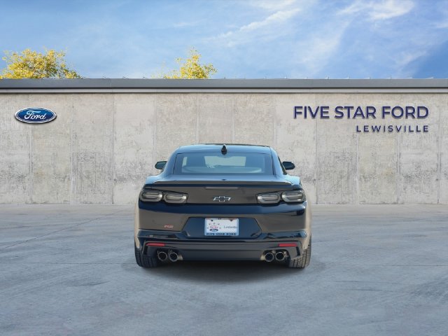 Used 2022 Chevrolet Camaro LT RWD image 7