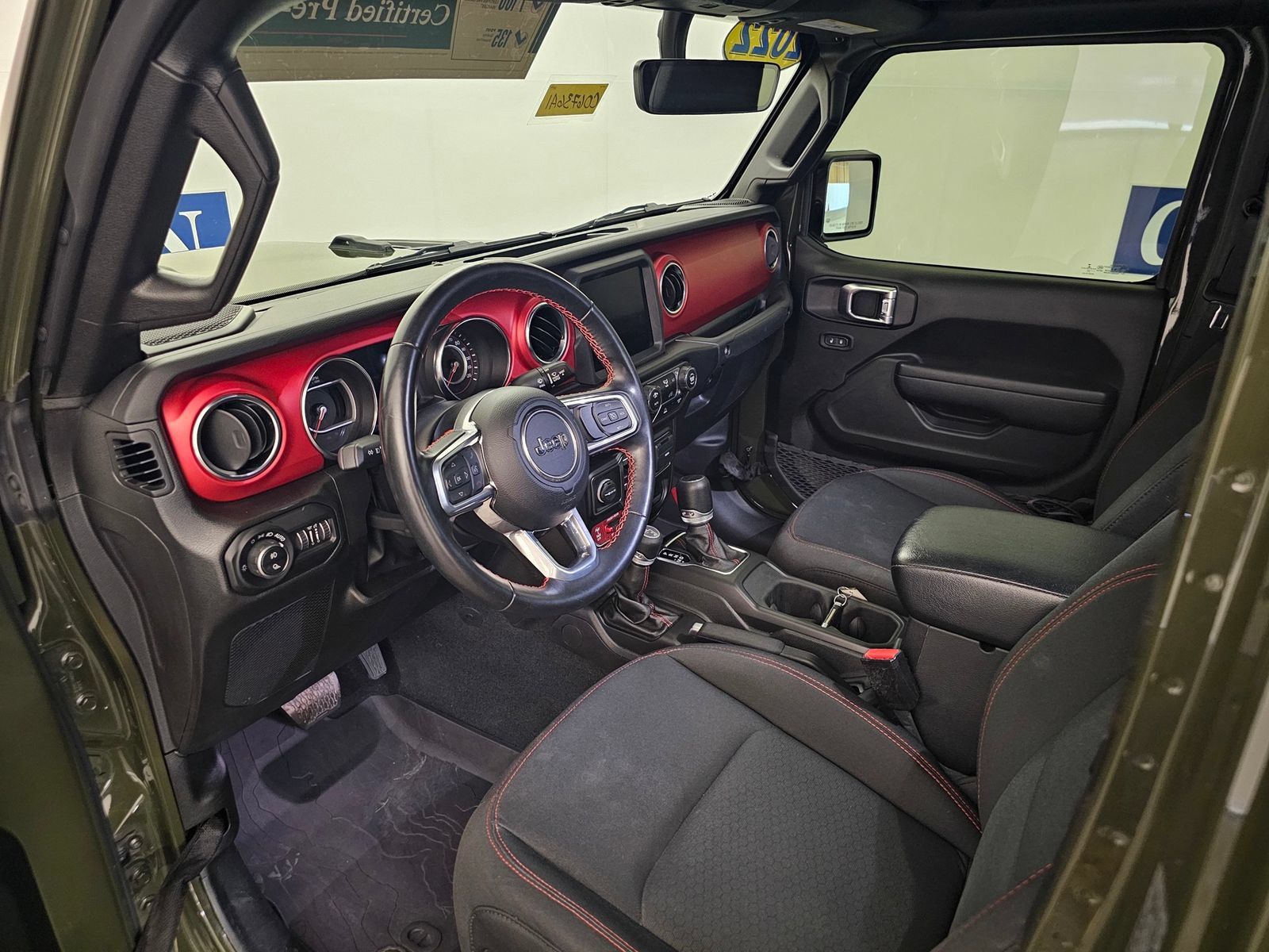 Used 2022 Jeep Gladiator Rubicon w/ Trailer Tow Package AWD/4WD image 3