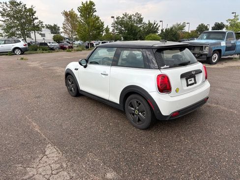 Used 2024 MINI Cooper SE FWD image 7