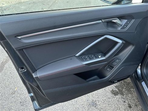 Certified 2025 Audi Q3 2.0T Premium Plus w/ Premium Plus Package image 20