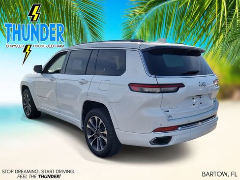 Certified 2022 Jeep Grand Cherokee L Overland w/ Luxury Tech Group IV image 3