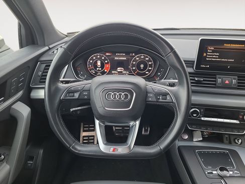 Used 2019 Audi SQ5 Premium Plus w/ Premium Plus Package image 12