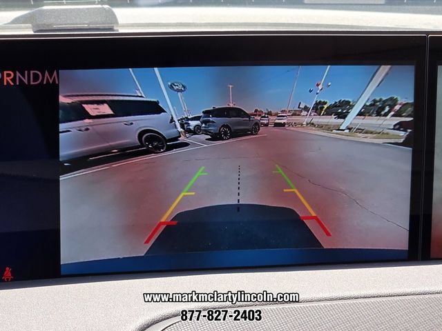 New 2027 Lincoln Navigator Premiere AWD/4WD image 17