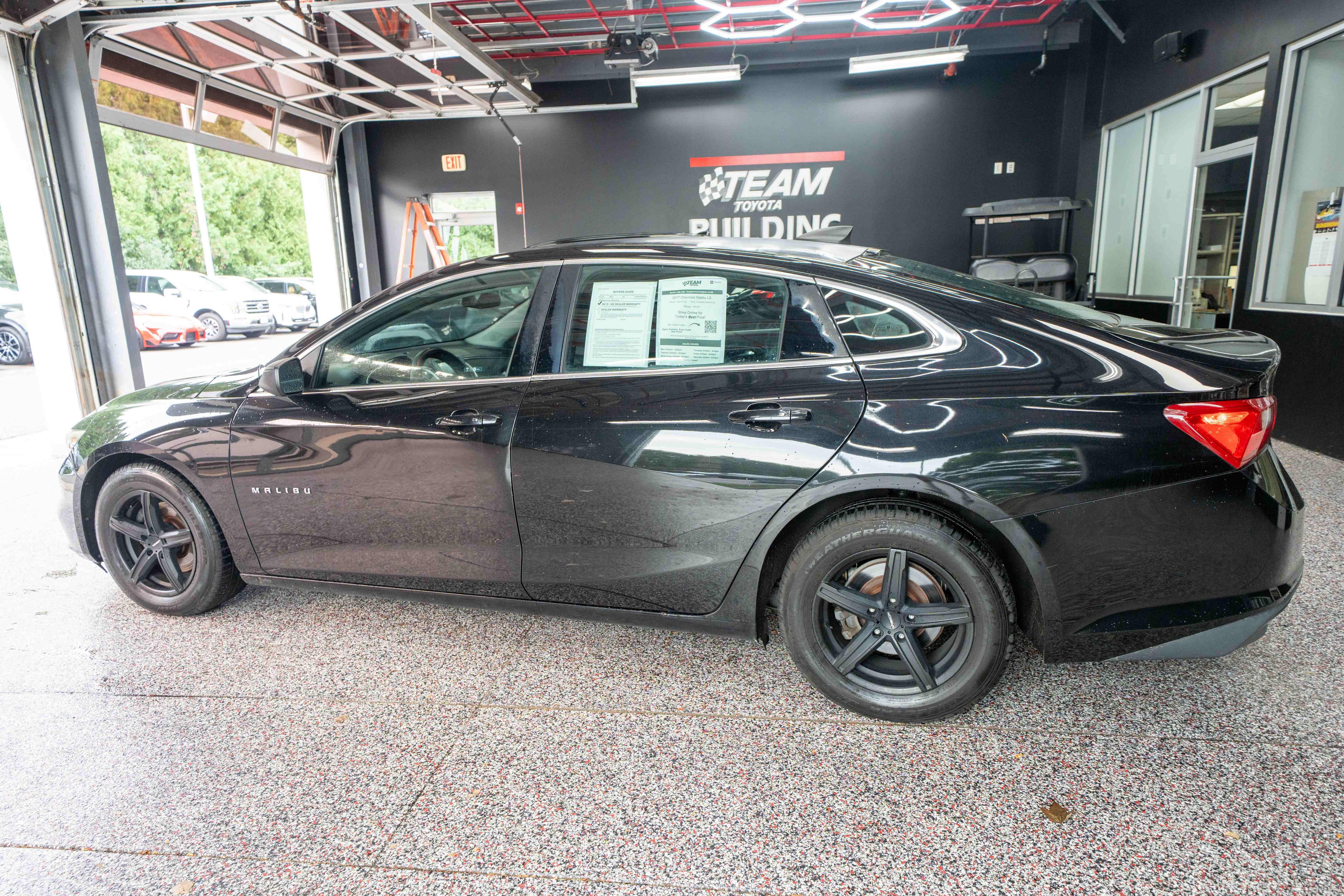 Used 2017 Chevrolet Malibu LS FWD image 2