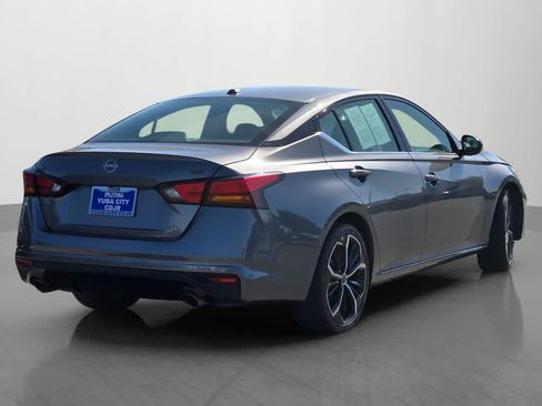 Used 2024 Nissan Altima 2.5 SR FWD image 6