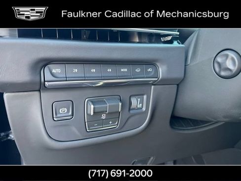 Used 2026 Cadillac Escalade Platinum Sport w/ LPO, ONYX Package AWD/4WD image 35