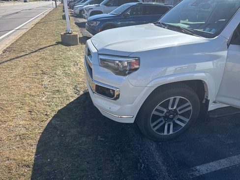 Used 2023 Toyota 4Runner Limited image 4