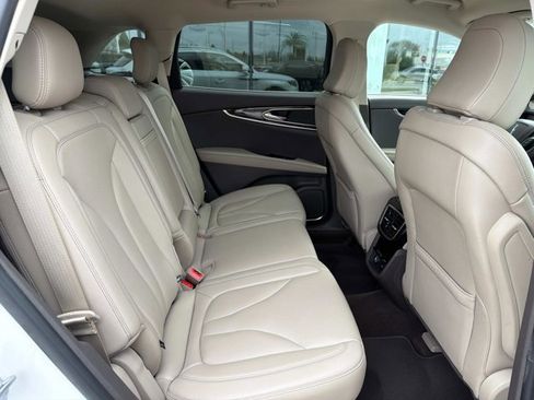 Certified 2023 Lincoln Nautilus FWD w/ Premium Package image 24