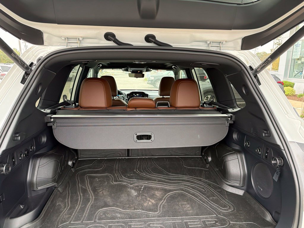 Used 2026 Subaru Forester Touring AWD/4WD image 9