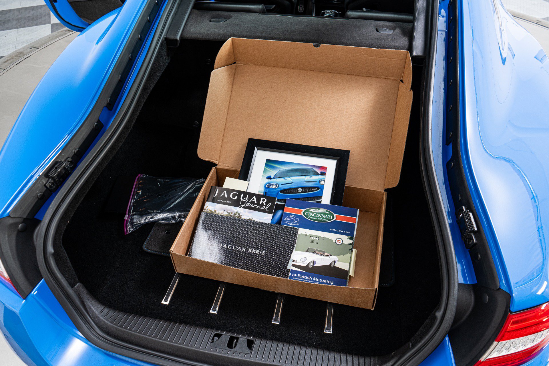 Used 2012 Jaguar XKR R-S RWD image 35