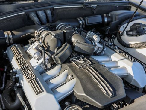 Used 2012 Rolls-Royce Phantom Sedan image 18