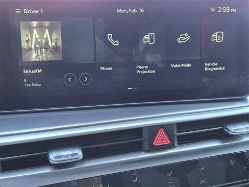 New 2025 Kia Sorento LX image 14