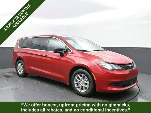 New 2026 Chrysler Voyager LX image 7