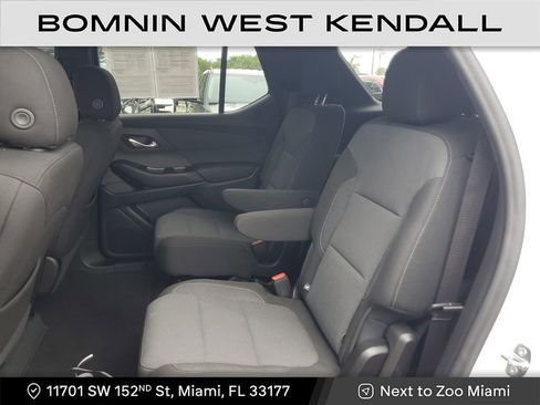 Used 2022 Chevrolet Traverse LT w/ Midnight/Sport Edition image 18
