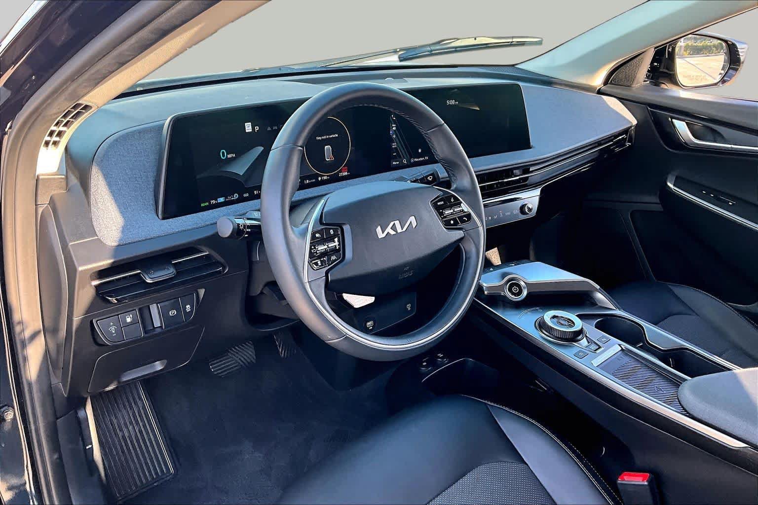 Used 2024 Kia EV6 Light RWD image 17