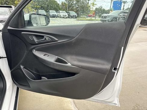 Used 2024 Chevrolet Malibu LT FWD image 13