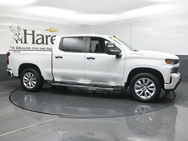 Used 2021 Chevrolet Silverado 1500 Custom w/ Custom Max Trailering Package AWD/4WD image 1