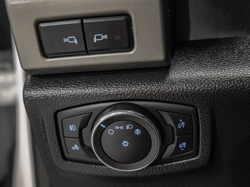 Used 2021 Ford F250 Lariat w/ FX4 Off-Road Package AWD/4WD image 27