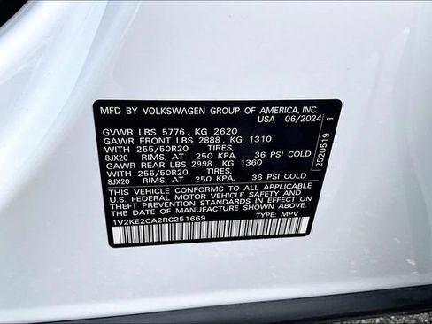 Used 2024 Volkswagen Atlas Cross Sport SE AWD/4WD image 18