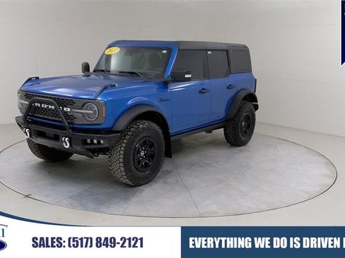 Used 2022 Ford Bronco Badlands image 1