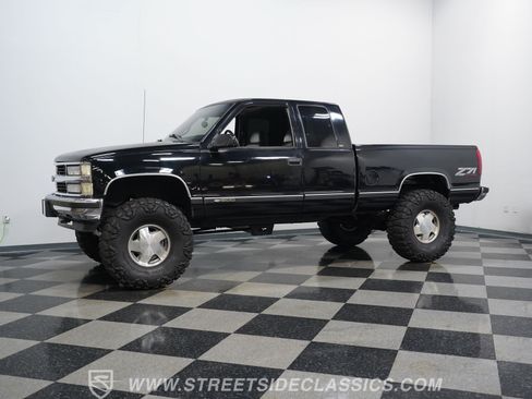 Used 1998 Chevrolet Silverado 1500 4x4 Extended Cab w/ Preferred Equipment Group 3 image 7