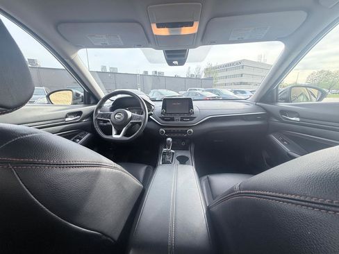 Used 2022 Nissan Altima 2.5 SR image 13